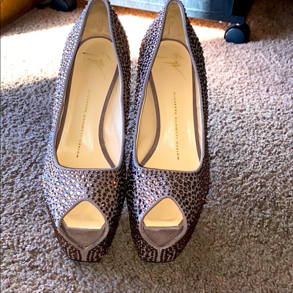 Giuseppe zanotti design